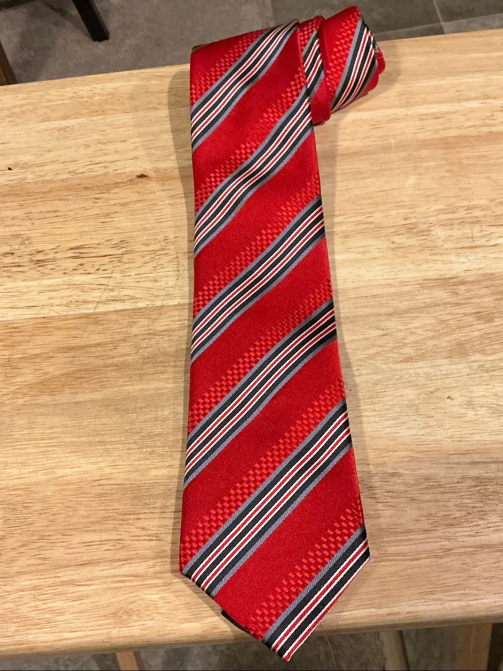 John Sparks 100% Polyester Tie NWTs